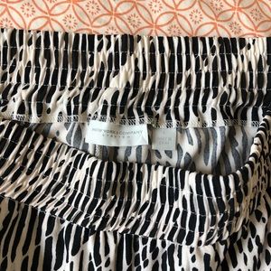 New York & Company Black and White Joggers